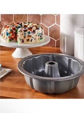 🆕- Figmint by Target -12 Cup Nonstick Carbon Steel Fluted Cake Pan- Gray